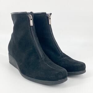 La Canadienne Womens Black Suede Zip Up Ankle Boots Size 7 1/2 M